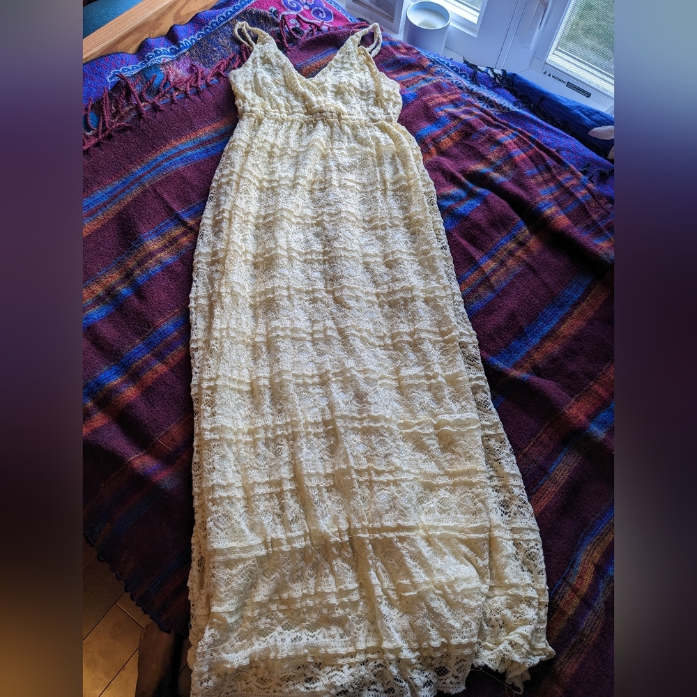 Cream Lace Maxi Dress